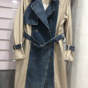 Gabardina Beige con Vaquero Elástica – Estilo Casual Chic