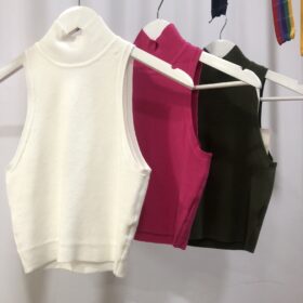 Top de Punto Cuello Medio Corto y Ceñido Fucsia