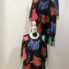 Vestido corto negro con caras de tigre de colores