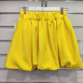 Falda cortita forma globo