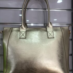 Bolso Grande Dorado Rectangular | Elegancia y Estilo