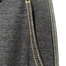 Conjunto vaquero chaleco entallado y pantalón recto elegante