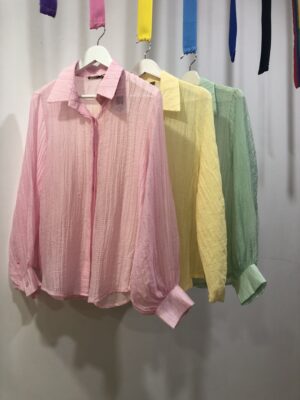 Camisa fina mangas bombacho