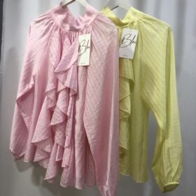 Blusa chorrera oversize con lacito tendencia