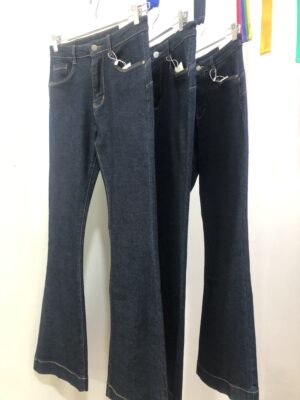 Vaquero Campana Azul Oscuro Push Up que Realza la Silueta