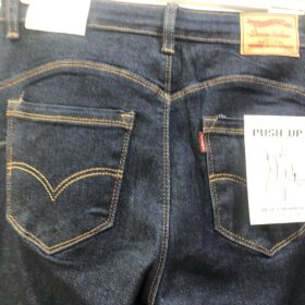 Vaquero Campana Azul Oscuro Push Up que Realza la Silueta