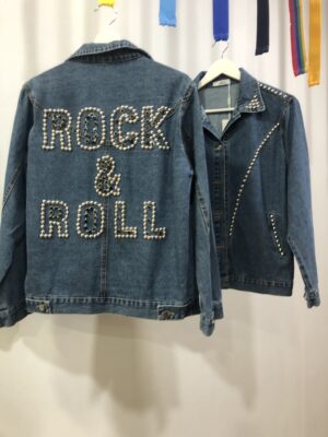 Chaqueta vaquera tachuelas