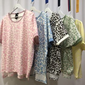 Jersey Oversize Leopardo Multicolor con Aberturas Laterales