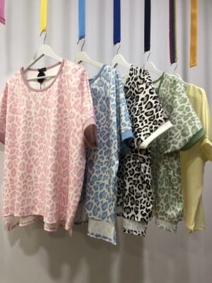 Jersey Oversize Leopardo Multicolor con Aberturas Laterales