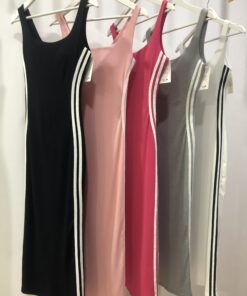 Vestido Largo Ajustado con Abertura Trasera y Copas