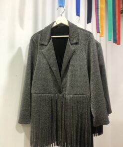 Americana oversize plata con brillo y flecos