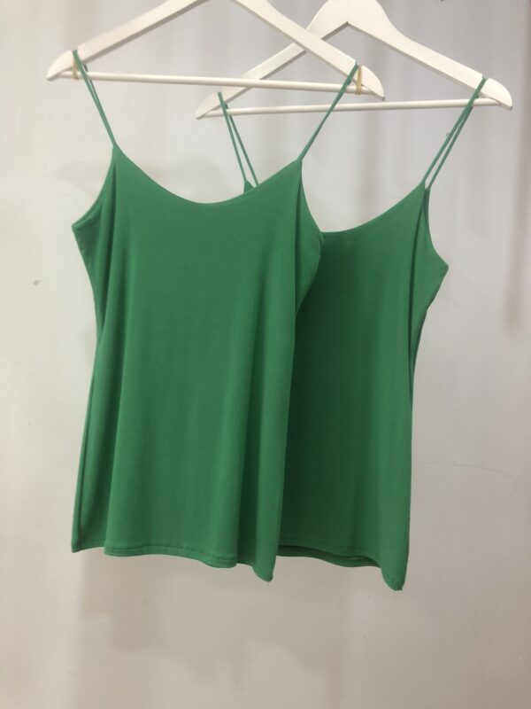 Camiseta básica de tirantes verde botella
