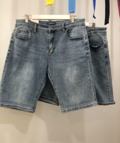 Pantalón vaquero corto azul cómodo talla grande