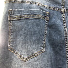 Pantalón vaquero corto azul cómodo talla grande