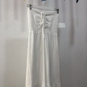 Vestido blanco de algodón fruncido convertible verano