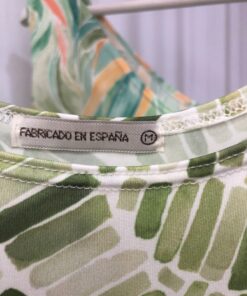 Alternative view of Bata estampada verde ligera y fresca