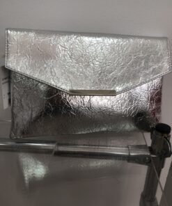 Bolso sobre plata brillante elegante para eventos