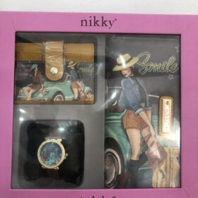 Conjunto Nikky Nicole gris: monedero, tarjetero y reloj