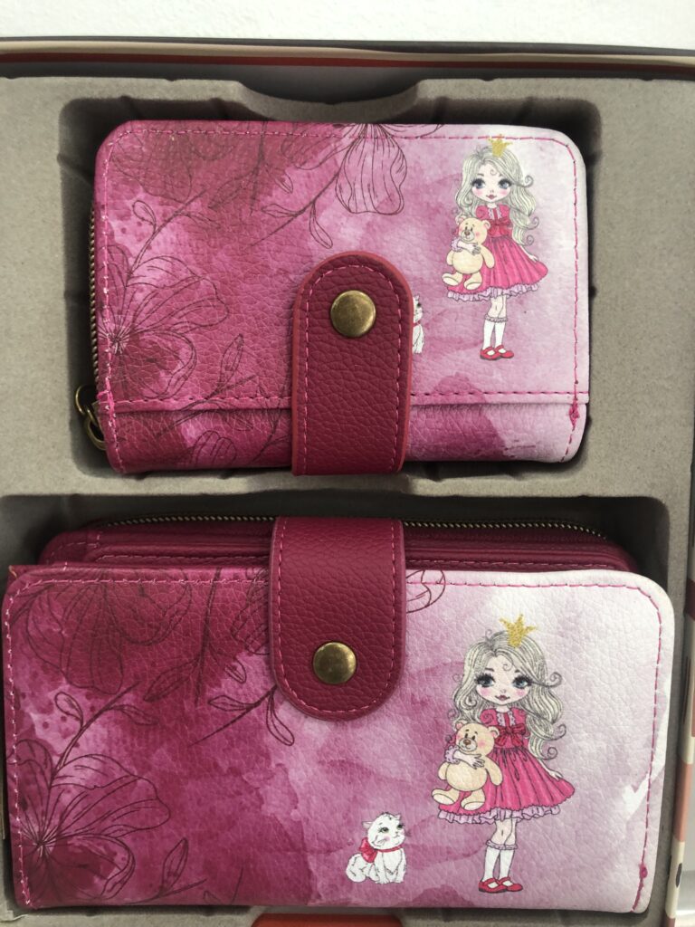 Monedero Claire Claudia buganvilla en polipiel elegante