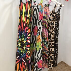 Vestido largo estampado fluido con bolsillos