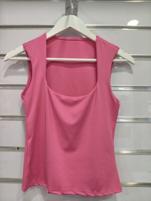 Top Rosa de Escote Cuadrado y Tirante Ancho