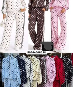 Chándal de lunares con chaqueta corta