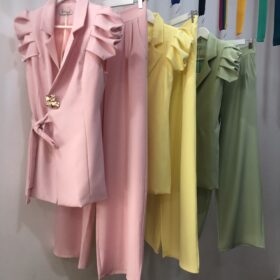 Conjunto chaleco y pantalón  elegante