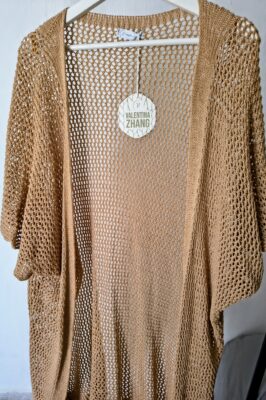 Rebequita de Punto Camel de Red | Elegancia y Comodidad