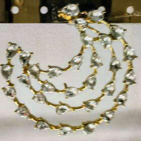 Pendientes dorados luna con brillantes elegantes