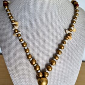 Collar Estrella de Mar y Conchas Dorado Bronce con Rojo