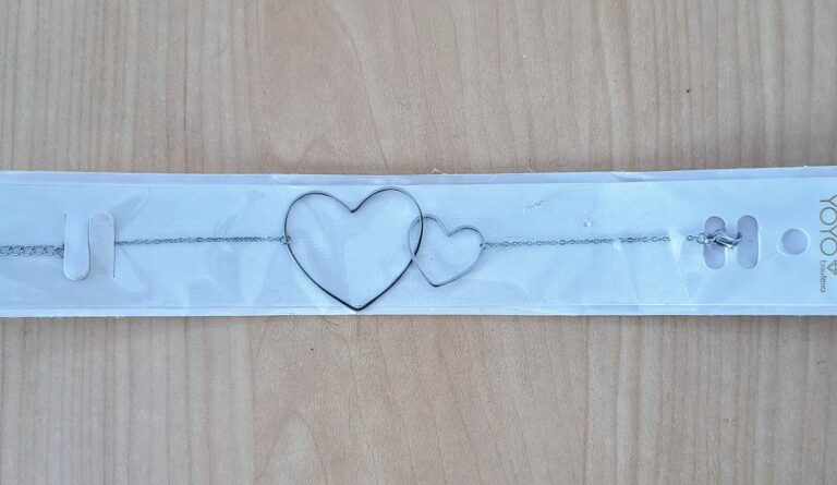 Pulsera de Corazones en Plata con Cadena Regulable