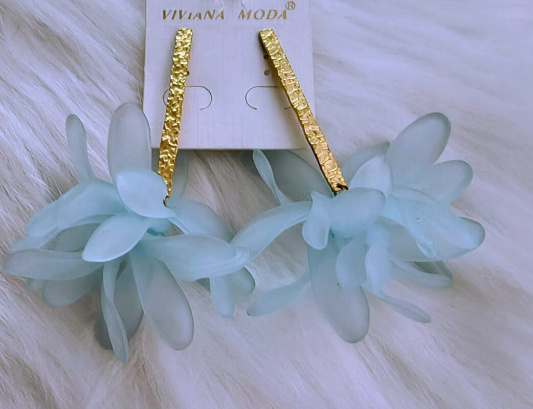 Pendientes Flor Azul Cielo | Elegancia y Estilo Veraniego