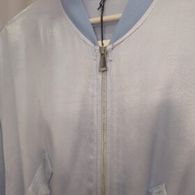 Conjunto Bomber y Pantalón de Raso – Elegancia Casual