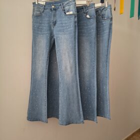 Jeans Push Up Acampanados con Brillantes Azul Claro