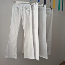 Pantalón Vaquero Acampanado Blanco Push Up para Mujer