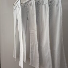 Pantalón Vaquero Acampanado Blanco Push Up para Mujer
