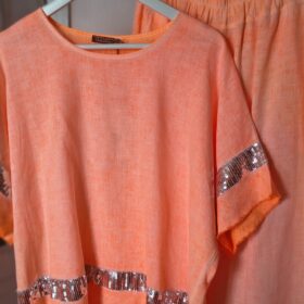 Conjunto Naranja Flúor con Lentejuelas Plata Oversize