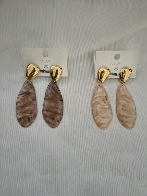 Pendientes Largos Efecto Mármol Gota Beige y Marrón