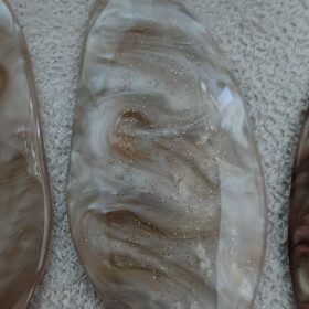 Pendientes Largos Efecto Mármol Gota Beige y Marrón