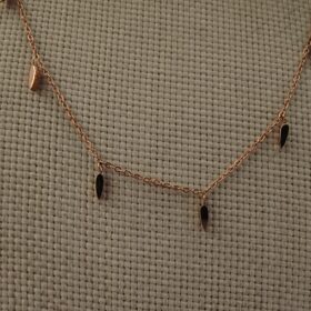 Collar de Acero Dorado de Alta Calidad con Broche Regulable
