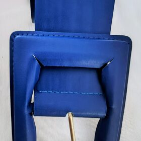 Cinturón Ancho de Polipiel con Hebilla XL – Blanco y Azul