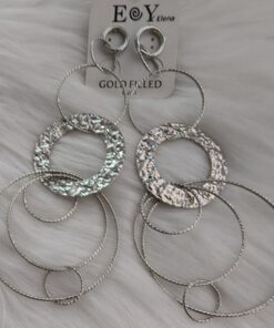 Pendientes Largos Plateados de Aros Originales y Ligeros