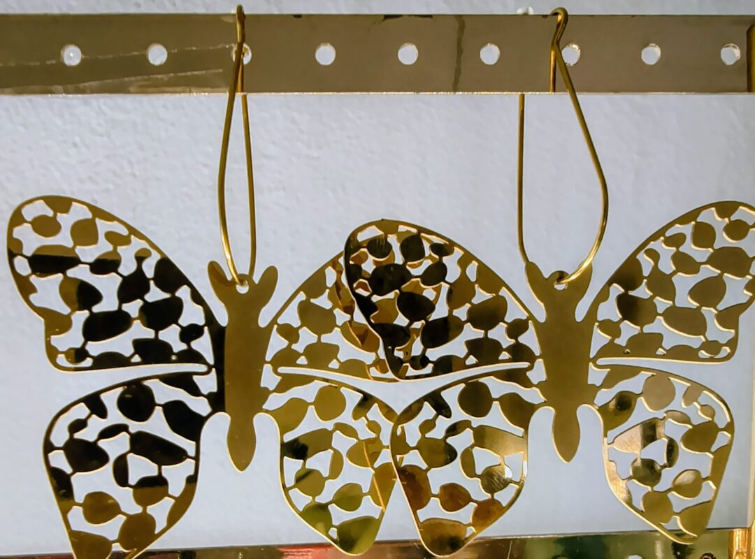 Pendientes Mariposa Dorados Originales para Eventos y Fiestas